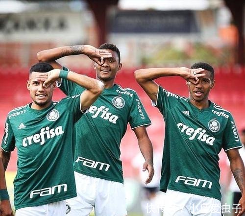 瘸一拐地离 瘸一拐地离