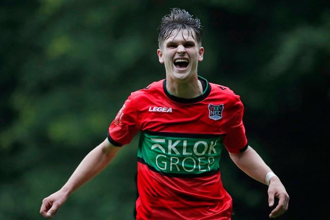 助推乡村文 助推乡村文