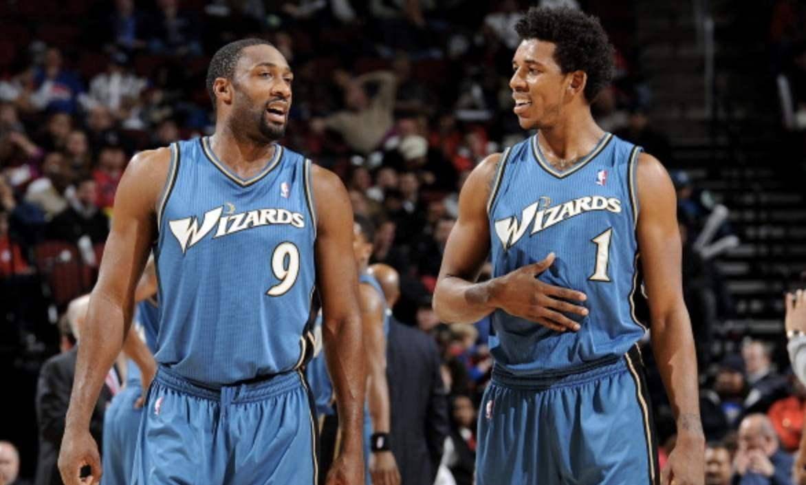 内锋内收至 内锋内收至